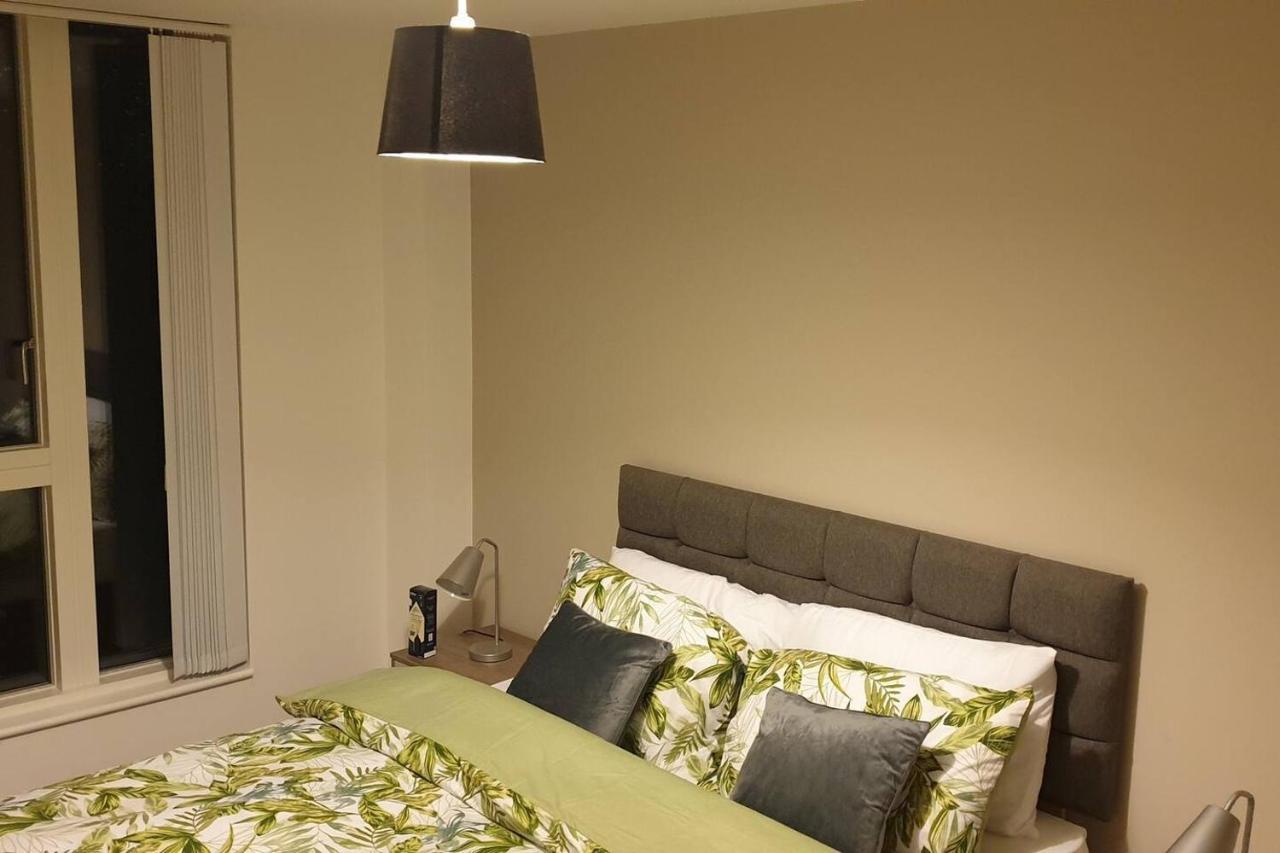 Stunning 2-Bed Apartment In Manchester City Centre Exterior foto